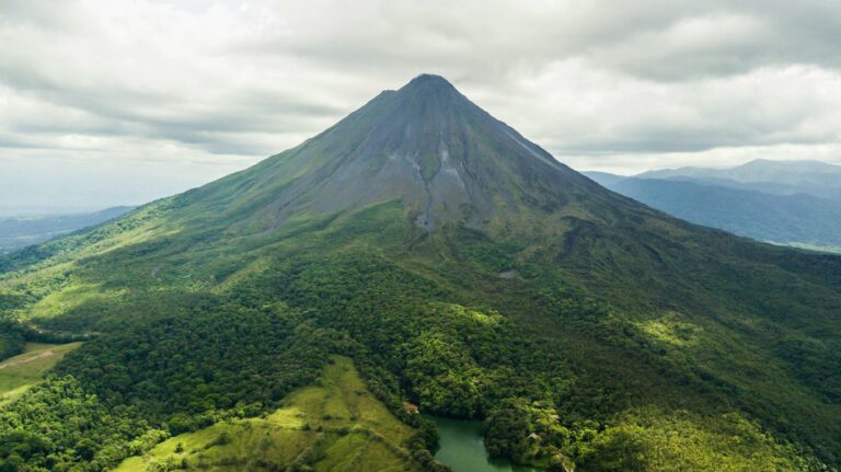 Costa Rica Adventure Guide